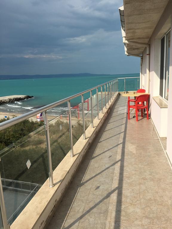 Orange Apartments Pomorie Exterior photo